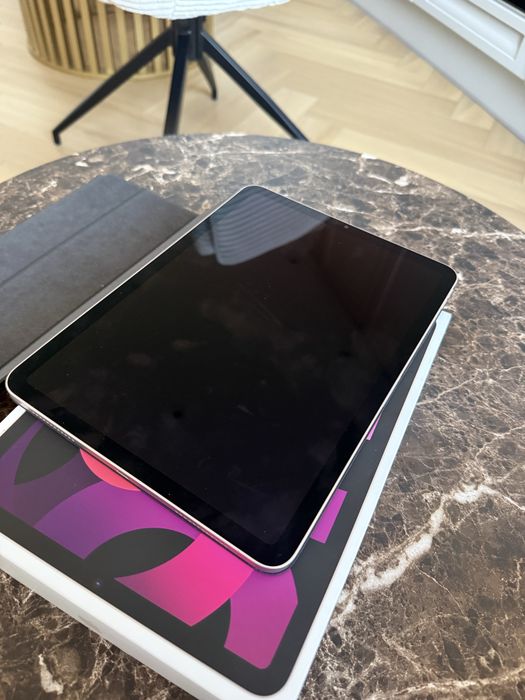 Ipad Air 5 genereacji złoty różowy