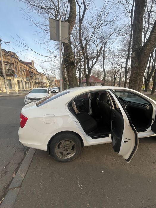 Шкода Рапід 2013