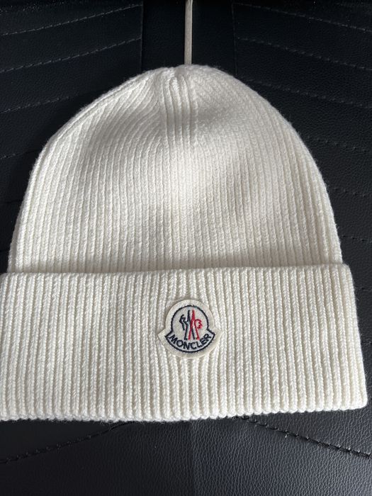 Czpka zimowa moncler