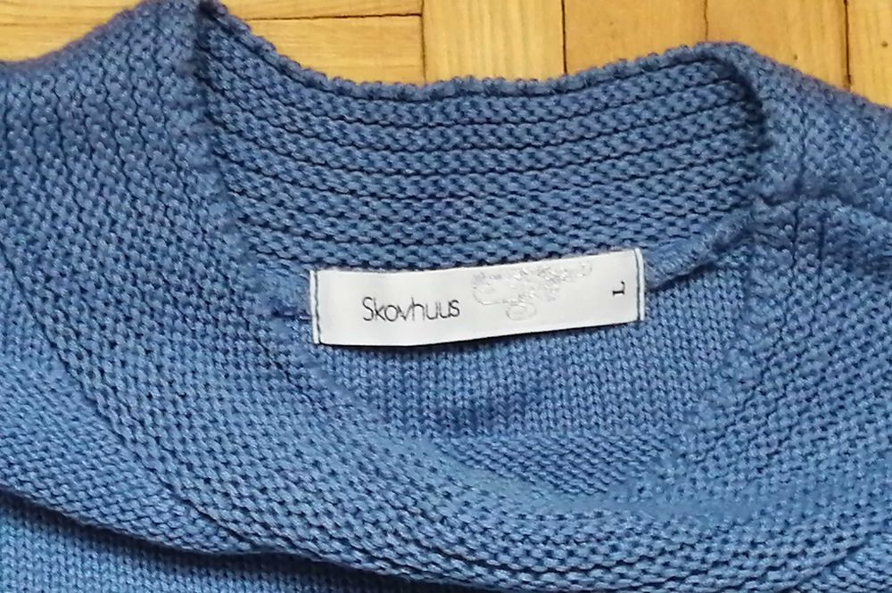 Niebieski sweter Skovhuus rozm. 40