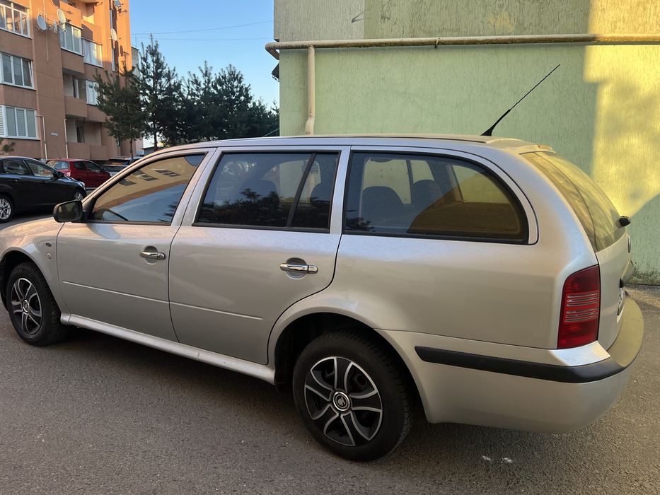 Skoda Octavia tour 2001 p 1.6 бензин