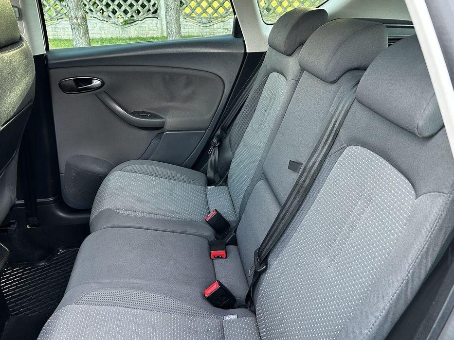 Seat Altea XL 1.9 TDI, klimatronik, bogate wyposażenie, niski przebieg