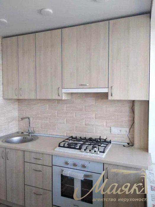 Продаж 1 кімнатної кварири Дніпровський район, вул. Весніна