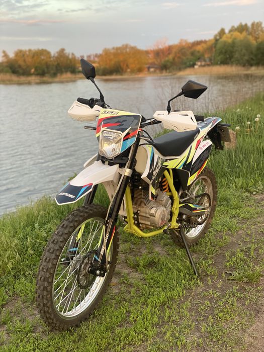 Продам BSE j3d 250куб