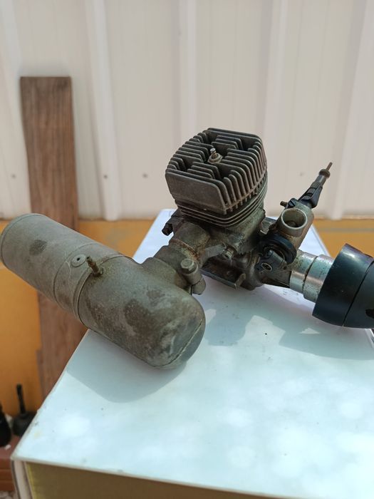 Motor Super tigre .75