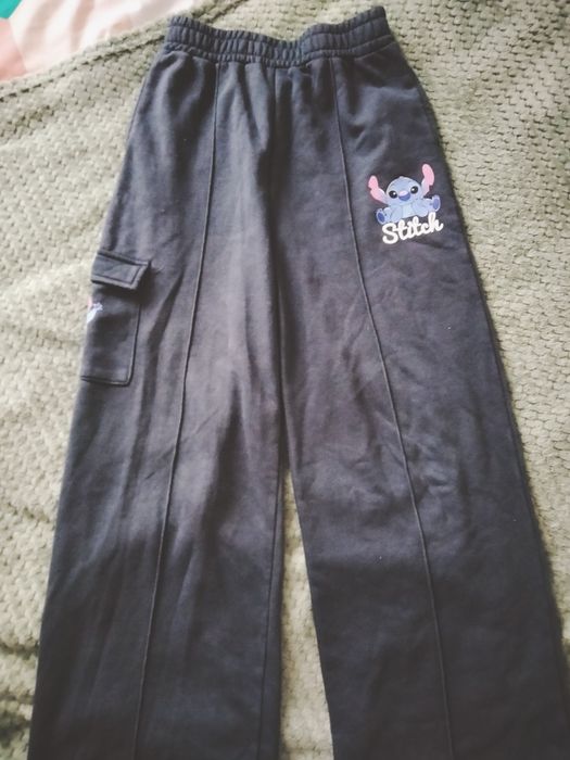 Spodnie dzwony Stich