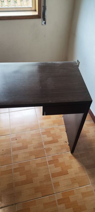 Secretária usada
