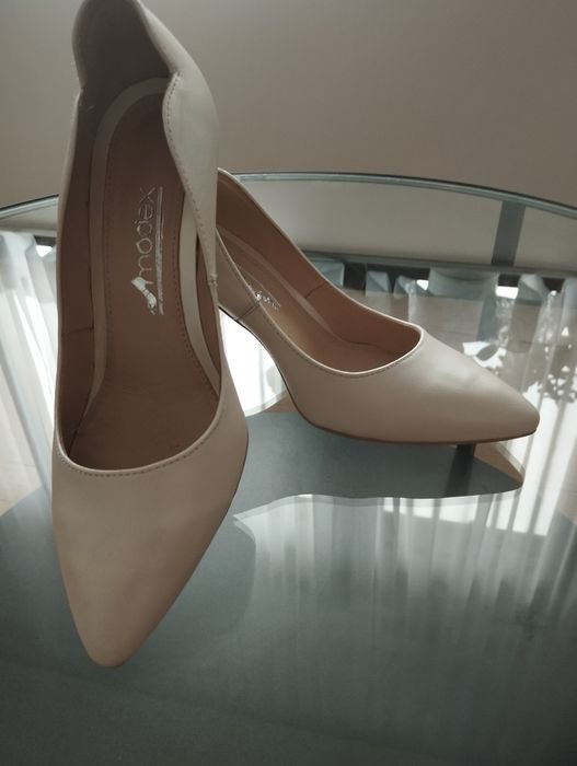 Nowe Szpilki ślubne roz.37 ivory