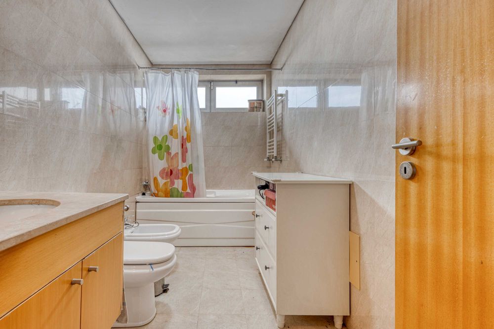 T2+1 com terraço, garagem e varanda