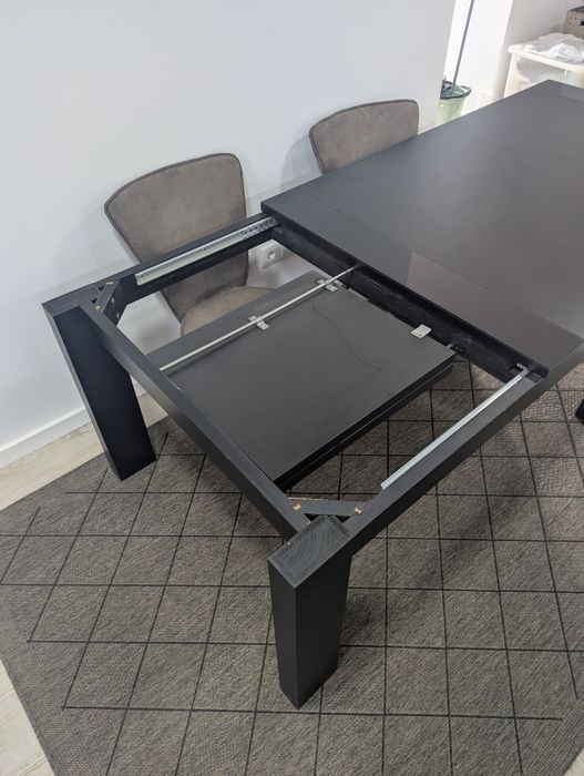 Mesa de jantar extensível