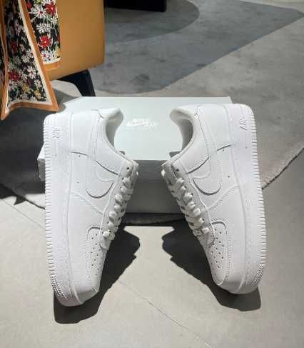 Pasuje bardzo dobrze do ubrań. Rozmiar.43