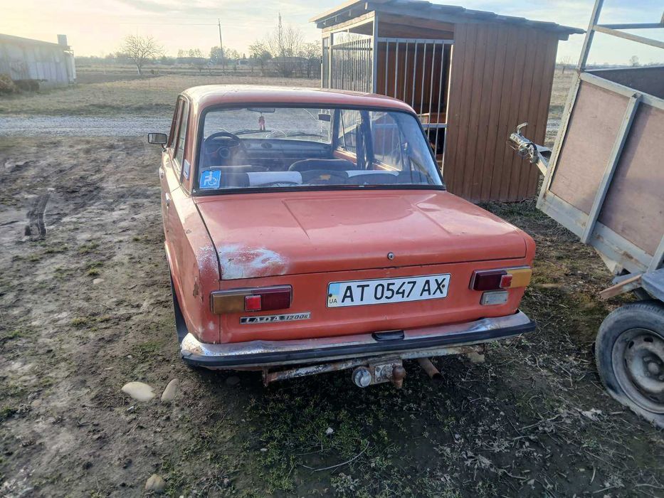 Продам авто ваз 2101