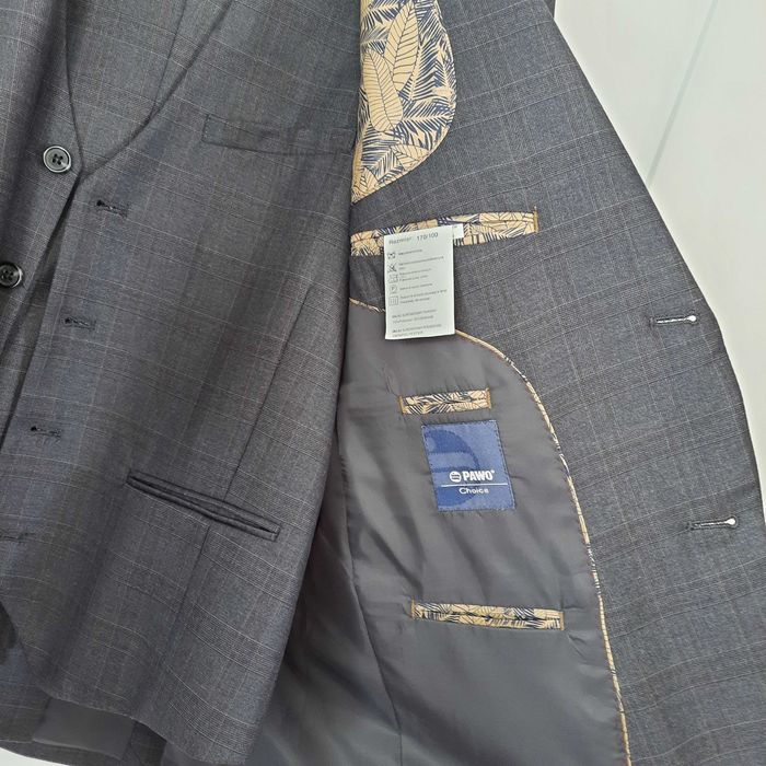 Garnitur firmy Pawo.