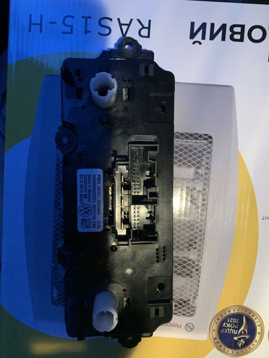 5C0820047 VAG блок управления климатом Jetta