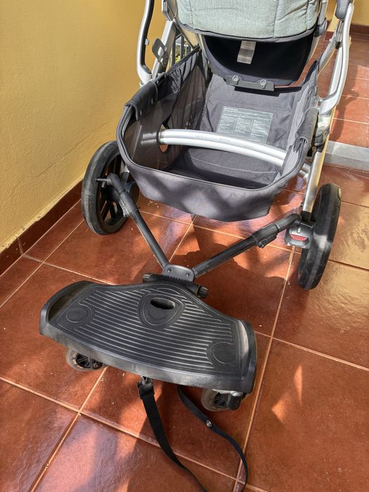 UPPAbaby Vista V2 Carrinho e Alcofa + Prancha