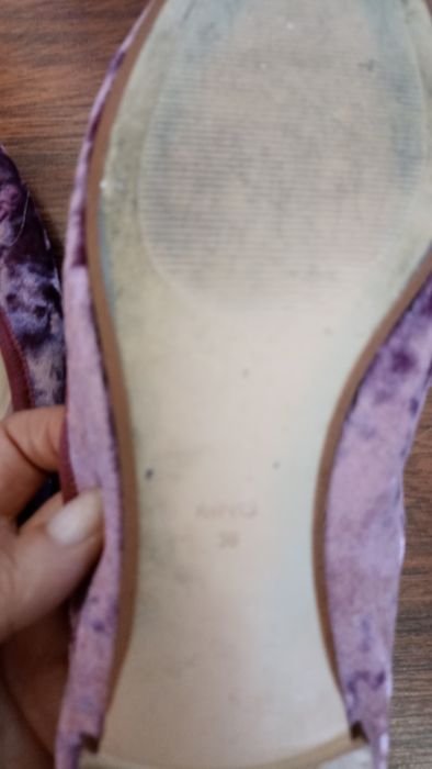 Sabrinas veludo Mango