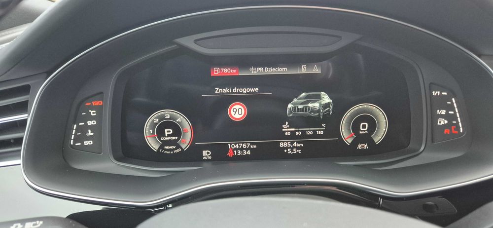 AUDI Q8 2022/ 2967cm3