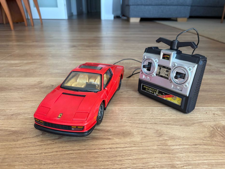 Ferrari Testarossa vintage telecomandado (fio) - a funcionar