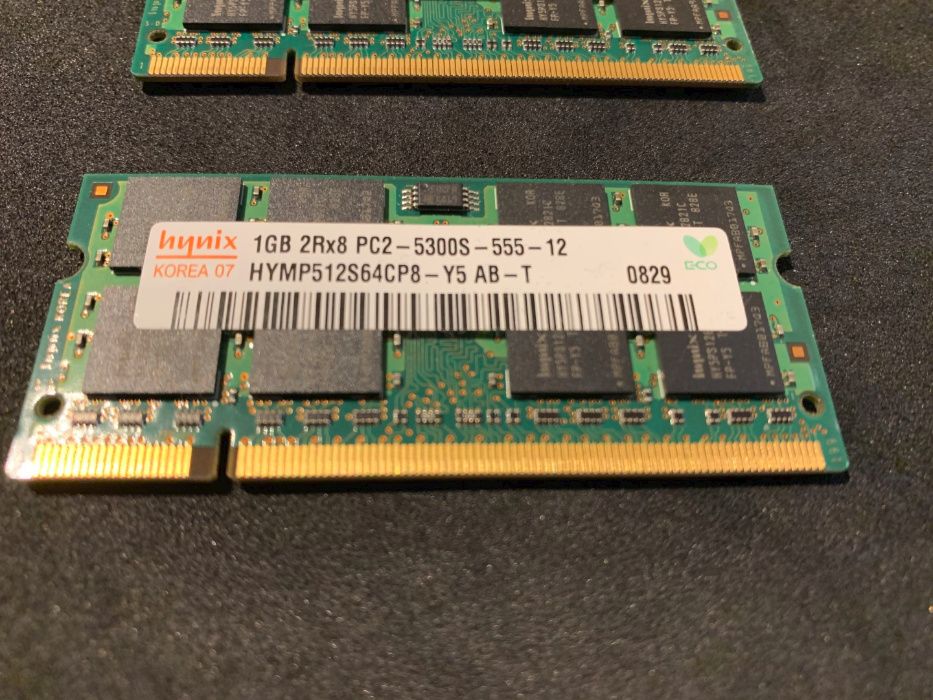 Memória Portátil 2x 1GB PC2 - 5300 hynix
