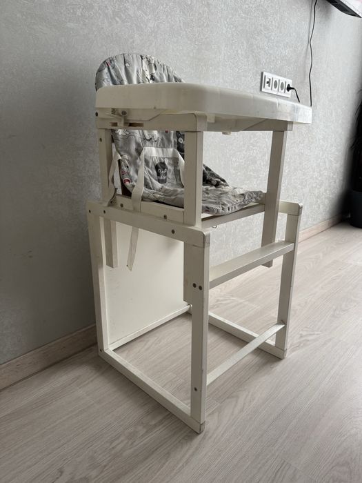 Стульчик для годування