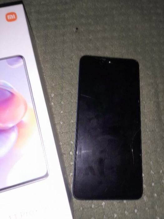 Продам телефон редми