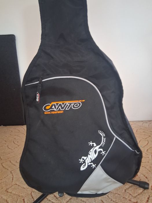 Sprzedam gitarę klasyczną firmy Tanglewood w znakomitym stanie