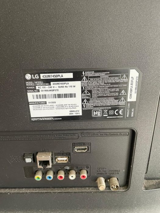Televisão LG de 43 polegadas + suporte