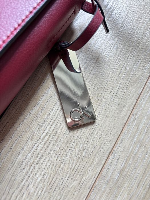 Calvin Klein Endold Crossbody torba