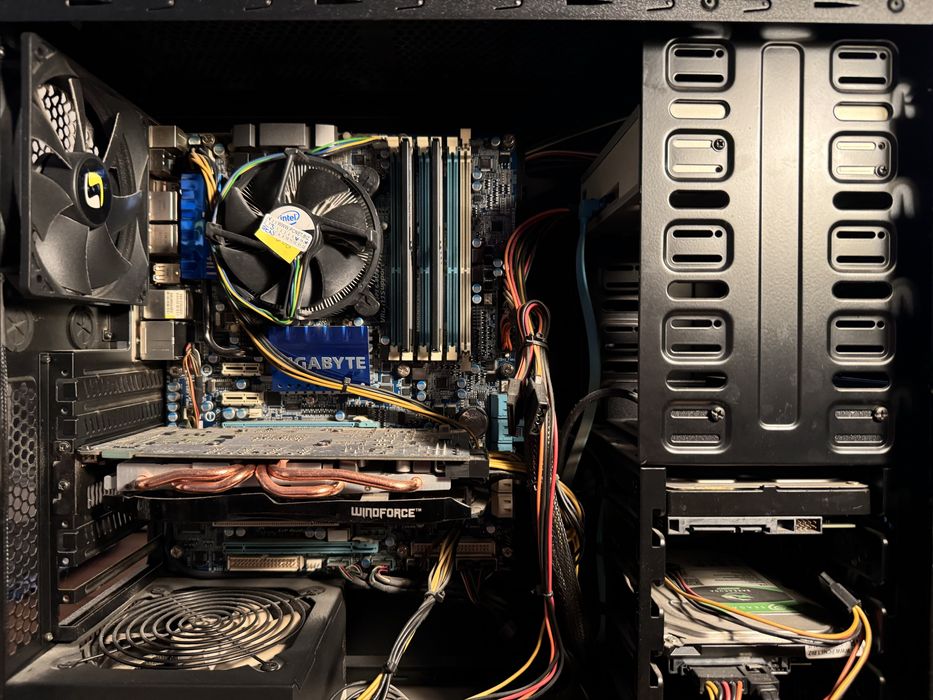 Komputer stacjonarny