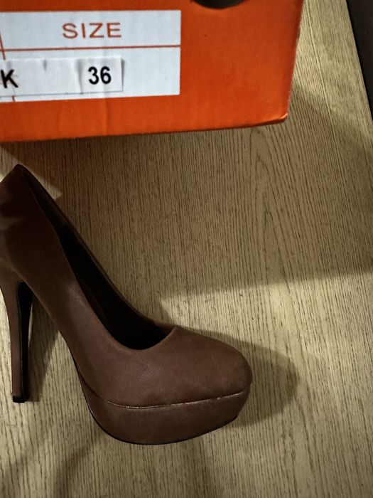 Szpilki brązowe na platformie skórzane obcas 12,5 Wueen Bee roz. 36