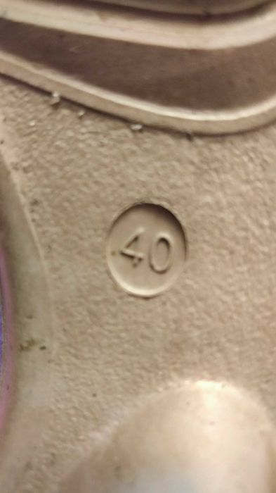 Ботинки зимові 40 р .