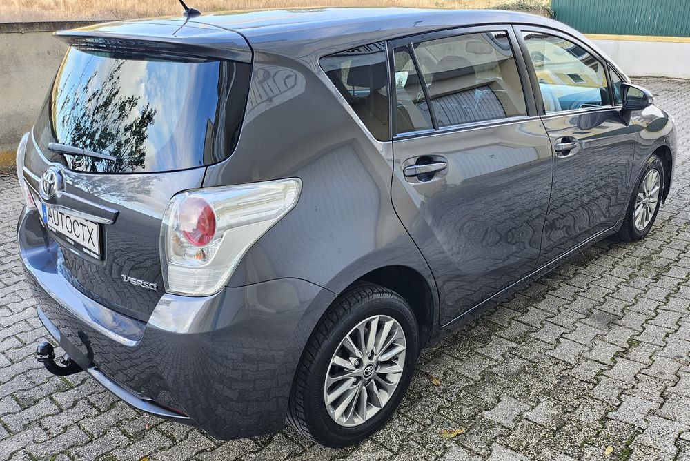 TOYOTA VERSO D4D 7 LUGARES 175 MIL KM