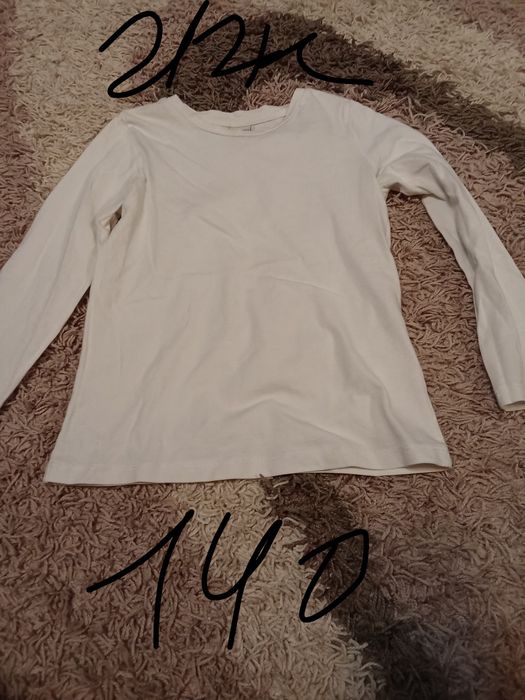 Шість кофточок для дівчинки