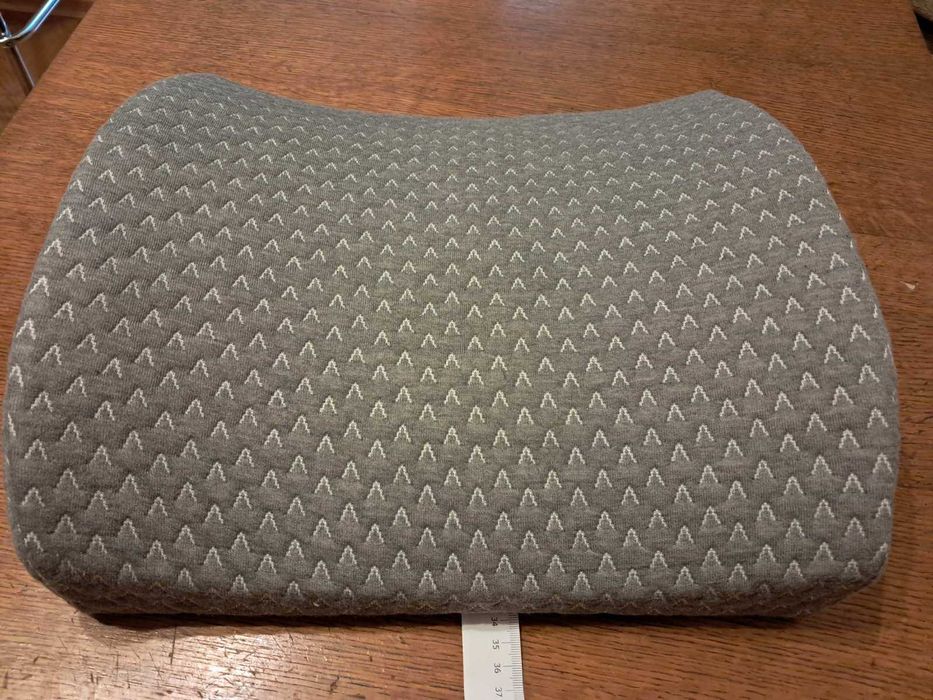 Подушка під спину WELLPUR HALSA 34х36х12/6см