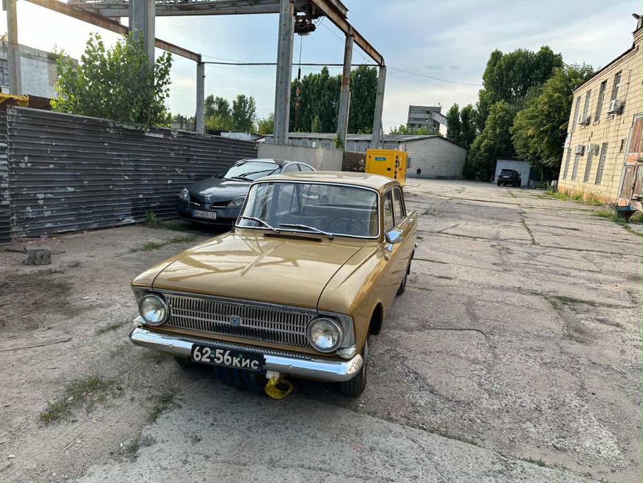 Москвич М412 1975 року