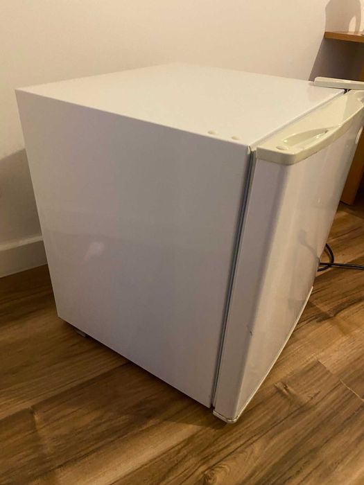 MAŁA LODÓWKA SIGMA Biurowa, Hotelowa + gratis  - 6 sztuk