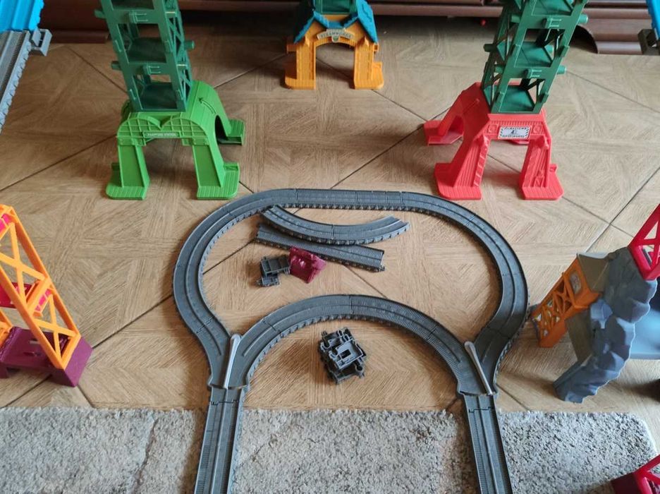 Fisher-Price Tomek i Przyjaciele Superstacja Zestaw Super Stacja FGR22