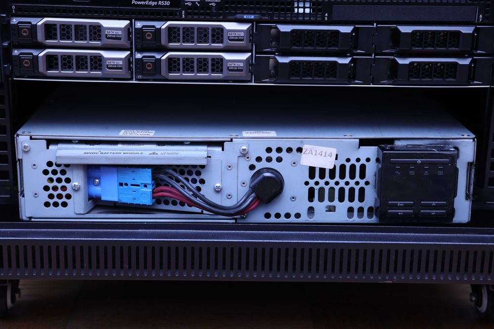 Serwer Dell PowerEdge R540 + Switch + UPS + Szafa