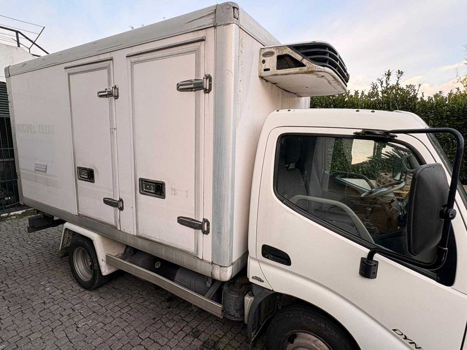 Toyota Dyna 3.0 D4d  144 cv
