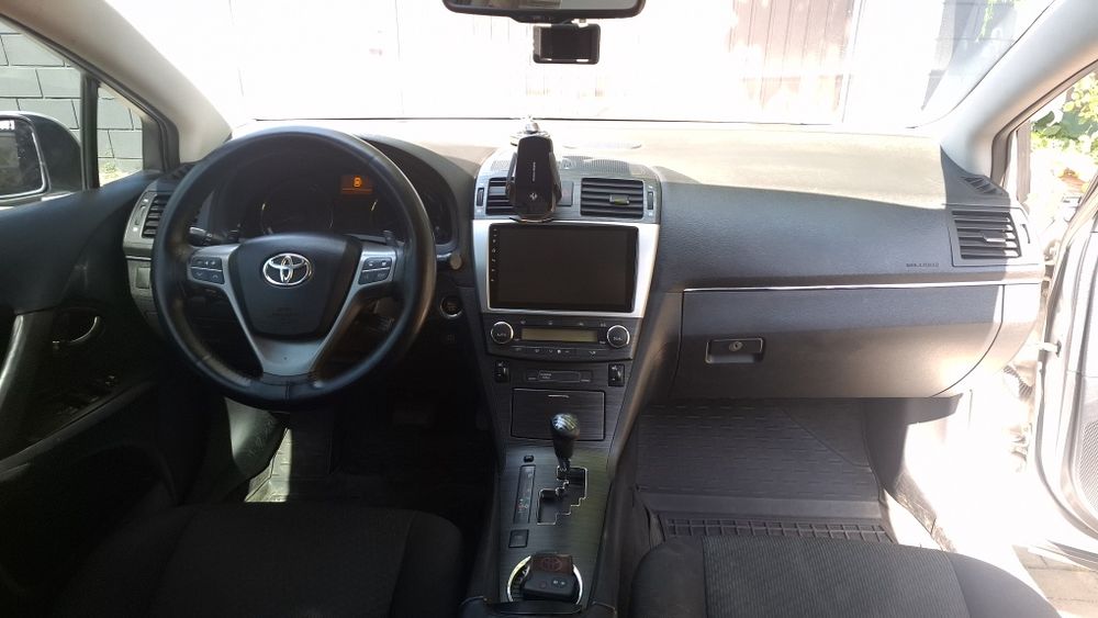 Toyota Avensis 2010