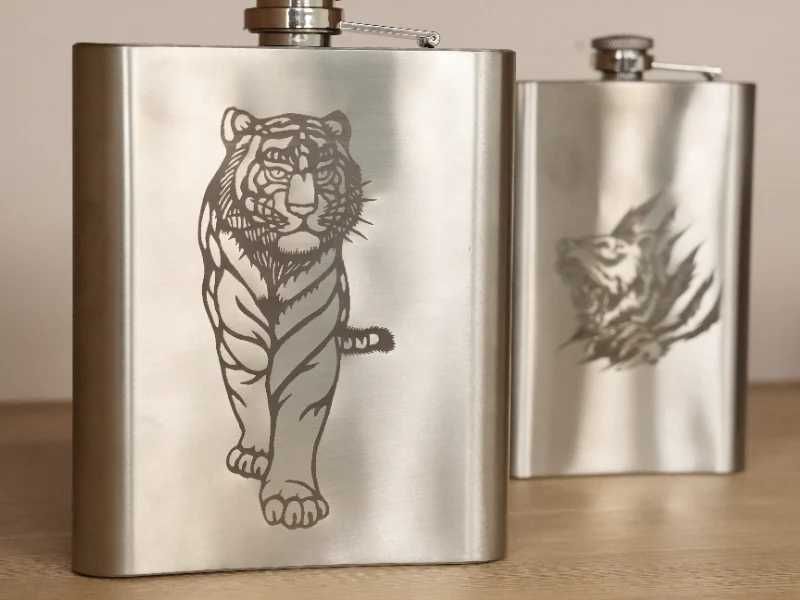 Лазерне гравіювання (друк) на металі, пластику (логотип, зображення)