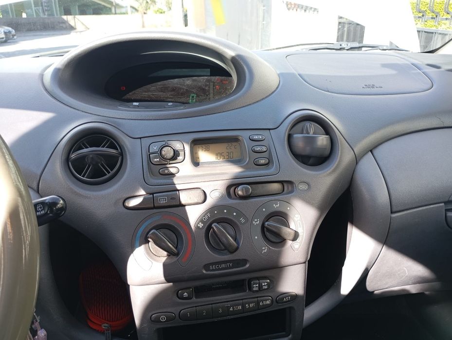 Toyota Yaris 1999