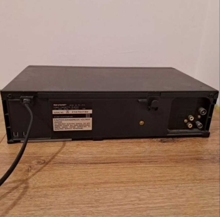 Відеомагнітофон Sharp AC-V10 в чудовому робочому стані