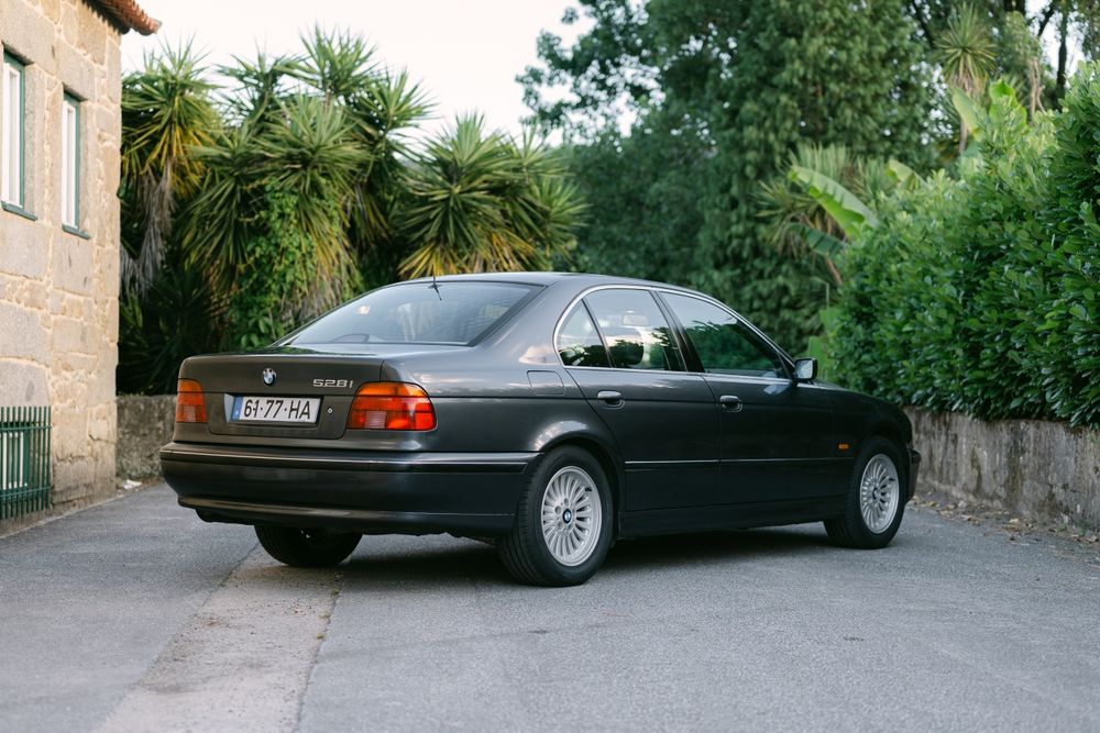 BMW 528 — fotografia 2