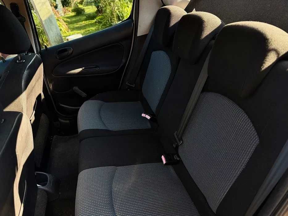 Peugeot 206 1.1 Gasolina | 2003 | 149.000 km | Embraiagem, Pneus Novos