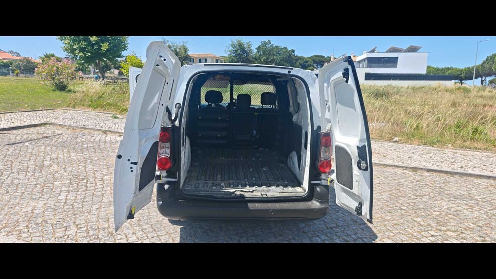 Citroën Berlingo L2 (Longa) 3 Lugares 1.6 HDi | 2016 | Insp. Maio 2027