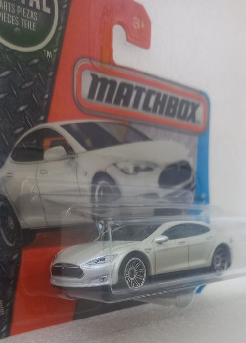 Tesla model S matchbox