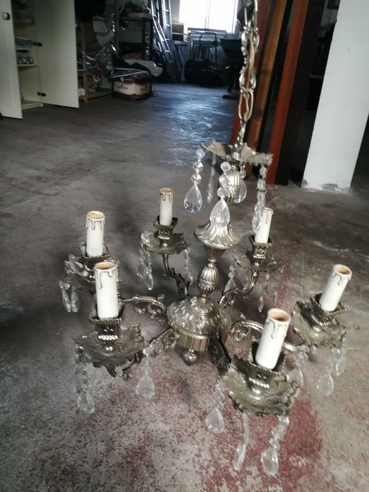 Candeeiro antigo usado como novo