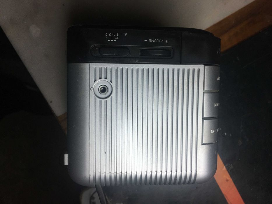 Rádio Relógio GRUNDIG