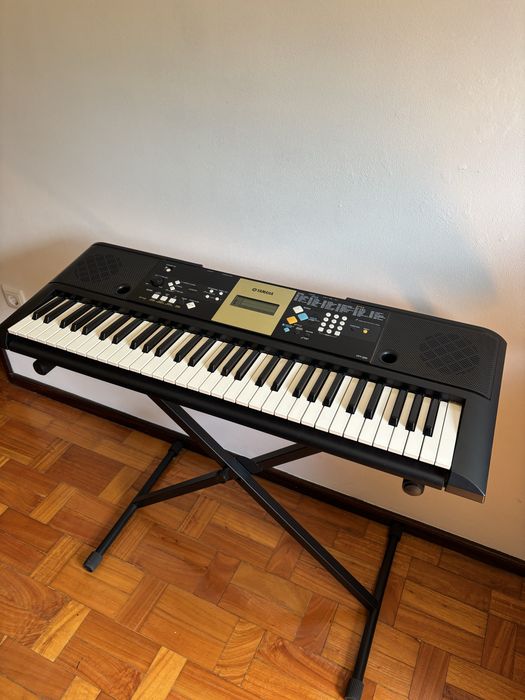 Teclado/Piano Yamaha YPT-220